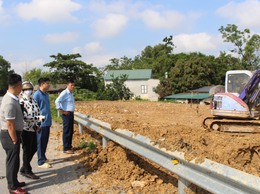 Người dân tự giác khắc phục hậu quả do sai phạm trên đất công