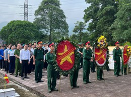 TRUNG GIÃ THÀNH LẬP 4 ĐOÀN DÂNG HƯƠNG TẠI CÁC NGHĨA TRANG TRÊN ĐỊA BÀN XÃ NHÂN KỶ NIỆM 78 NĂM NGÀY THƯƠNG BINH – LIỆT SĨ