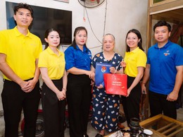 Nhiều phần quà tri ân của tuổi trẻ phường Đống Đa dành tặng các thương bệnh binh, Cựu TNXP có hoàn cảnh khó khăn trên địa bàn