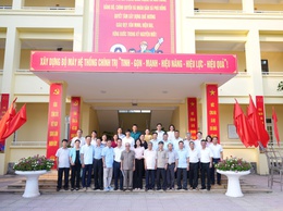 Đảng ủy xã Phù Đổng tổ chức Hội nghị xin ý kiến góp ý của các đồng chí nguyên lãnh đạo Huyện qua các thời kỳ vào Văn kiện Đại hội đại biểu Đảng bộ xã lần thứ I, nhiệm kỳ 2025 - 2030.