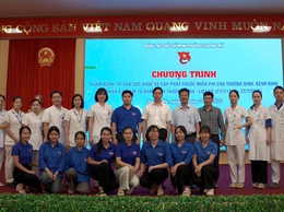 Thanh niên Phường Chương Mỹ tổ chức khám, cấp phát thuốc cho thương binh, bệnh binh nhân kỷ niệm 78 năm Ngày Thương binh - Liệt sĩ (27/7/1947 – 27/7/2025)