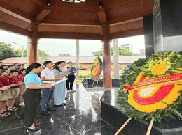 Trường Tiểu học Đại Kim tổ chức Dâng hương tưởng nhớ các Anh hùng liệt sĩ nhân dịp kỷ niệm 78 năm Ngày Thương binh, Liệt sĩ (27/7/1947 – 27/7/2025)