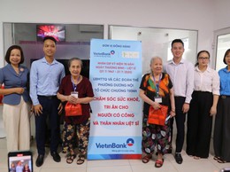 UBMTTQ phường Dương Nội tổ chức khám bệnh, tư vấn sức khỏe và phát thuốc miễn phí cho thân nhân gia đình chính sách