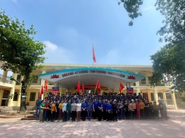 Sắc áo xanh trong mùa hè nghĩa tình trên quê hương Bình Minh