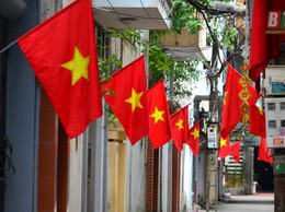 Thông báo treo cờ Tổ quốc, cờ Đảng chào mừng Đại hội Đảng bộ xã Quang Minh lần thứ I, nhiệm kỳ 2025-2030
