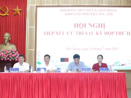 Đại biểu Hội đồng nhân dân xã Bát Tràng khóa XXI, nhiệm kỳ 2021-2026 tiếp xúc cử tri sau Kỳ họp thứ hai