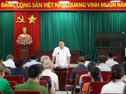 UBND xã Mê Linh làm việc với các hộ dân thôn Khê Ngoại 2 về công tác giải phóng mặt bằng dự án đường Vành đai 4