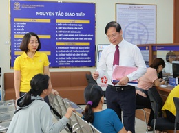 Tuần đầu tiên Điểm phục vụ hành chính công phường Vĩnh Hưng đi vào hoạt động  “Hiệu quả, thông suốt, vì Nhân dân phục vụ”