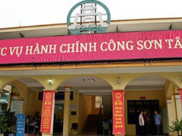 Ngày đầu thực hiện mô hình chính quyền địa phương 2 cấp: Người dân hài lòng khi đến thực hiện thủ tục hành chính tại phường Sơn Tây
