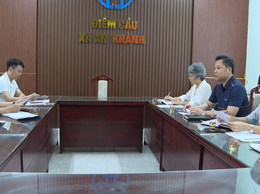 Phó Chủ tịch UBND xã An Khánh Bùi Thu Hương làm việc với Trung tâm Văn hóa, Thông tin và Thể thao xã