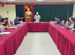 Đồng chí Đồng Thị Nga – Uỷ viên BTV, Phó Chủ tịch UBND xã Hoài Đức làm việc với Trung tâm VH-TT&TT xã Hoài Đức