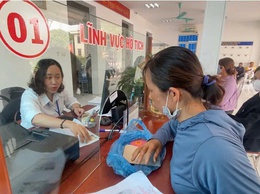 Phúc thọ: Người dân đến  phục vụ hành chính công giải quyết thủ tục tăng cao sau sáp nhập