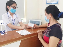Từ 1/7, người tham gia BHYT 5 năm liên tục được hưởng nhiều quyền lợi trước nay chưa có