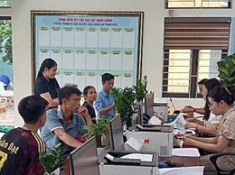 Trong tuần đầu làm việc, Điểm phục vụ hành chính công xã Trần Phú đã tiếp trên 500 lượt công dân đến để giải quyết các thủ tục hành chính