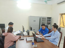 TUỔI TRẺ DÂN HÒA XUNG KÍCH HỖ TRỢ NGƯỜI DÂN TẠI TRUNG TÂM HÀNH CHÍNH CÔNG