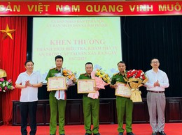 UBND xã Đại Thanh khen thưởng, động viên các tập thể, cá nhân có thành tích xuất sắc đột xuất trong công tác phòng chống tội phạm, giữ gìn ANTT