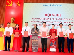 Hội nghị công bố, trao các quyết định về công tác tổ chức cán bộ khối Đảng, MTTQ và triển khai một số nhiệm vụ trọng tâm