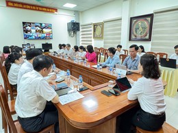 Cán bộ công chức khối đảng, đoàn thể phường Dương Nội đẩy mạnh chuyển đổi số