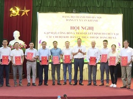 Đảng ủy xã An Khánh gặp mặt, công bố và trao Quyết định tiếp nhận các chi bộ khu dân cư trực thuộc Đảng bộ xã
