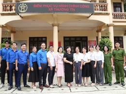 Điểm phục vụ hành chính công xã Thường Tín vận hành thông suốt trong những ngày đầu thực hiện chính quyền hai cấp