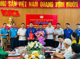 HỘI NGHỊ CÔNG BỐ CÁC QUYẾT ĐỊNH VỀ CÔNG TÁC CÁN BỘ CÁC TỔ CHỨC CHÍNH TRỊ - XÃ HỘI XÃ HÒA XÁ