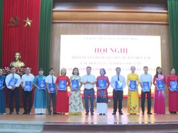 UBND xã Hát Môn tổ chức Hội nghị công bố Quyết định thành lập và bổ nhiệm cán bộ Trạm Y tế xã