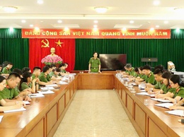 CÔNG AN XÃ BÌNH MINH: HƯỚNG TỚI MÔ HÌNH CUNG CẤP DỊCH VỤ HÀNH CHÍNH TIỆN LỢI,
NÂNG CAO HIỆU QUẢ BẢO VỆ AN NINH