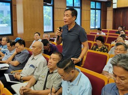 Cử tri phường Ba Đình, Ngọc Hà, Giảng Võ kiến nghị đẩy nhanh tiến độ cải tạo, xây mới, sửa chữa các khu chung cư cũ