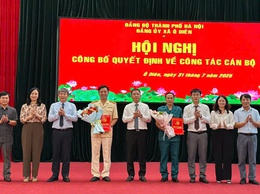 Xã Ô Diên trao Quyết định chỉ định Ủy viên Ban Chấp hành, Ủy viên Ban Thường vụ Đảng ủy xã nhiệm kỳ 2025-2030