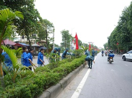 ĐOÀN THANH NIÊN XÃ THANH OAI: RA QUÂN TỔNG VỆ SINH MÔI TRƯỜNG CHÀO MỪNG ĐẠI HỘI ĐẠI BIỂU ĐẢNG BỘ XÃ LẦN THỨ I, NHIỆM KỲ 2025-2030