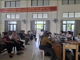 Phòng giao dịch NHCSXH Thanh Oai tổ chức phiên giao dịch cố định tại điểm giao dịch xã Dân Hòa