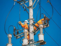 Đảm bảo vận hành an toàn các đường dây 500kV/220kV cung cấp điện trong dịp Lễ Quốc khánh 2/9/2025