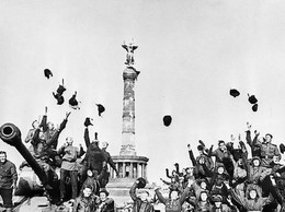 Kỷ niệm 80 năm Ngày Chiến thắng phát xít (9/5/1945 - 9/5/2025):Chiến thắng mang nhiều ý nghĩa với Cách mạng Việt Nam