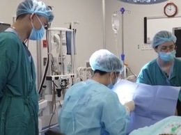 Bệnh viện Nhi Hà Nội: Làm chủ các kỹ thuật phẫu thuật nội soi nhi