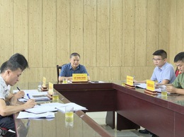 Đồng chí Hồ Trung Nghĩa - Phó Bí thư Đảng ủy, Chủ tịch UBND xã An Khánh tiếp công dân định kỳ tháng 8 năm 2025