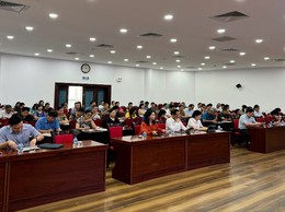 Đảng ủy phường Cầu Giấy tiếp sóng hội nghị trực tuyến triển khai Nghị quyết số 66-NQ/TW của Bộ Chính trị