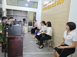 Phường Xuân Phương triển khai cấp đổi thẻ đảng viên điện tử 