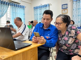 Phường Tây Hồ: Đưa kỹ năng số đến từng hộ dân