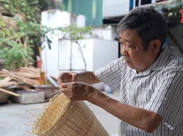 Nghệ nhân Hà Nội: Người đan mây