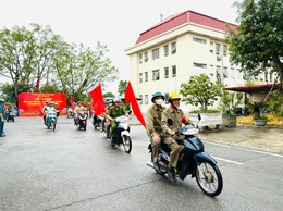Xã Vân Đình ra quân xử lý vi phạm an toàn giao thông, trật tự đô thị và vệ sinh môi trường