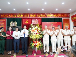 Công an phường Chương Mỹ tổ chức gặp mặt kỷ niệm 80 năm Ngày truyền thống Công an nhân dân Việt Nam và ra mắt Chi hội Cựu công an nhân dân