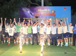 Đội FC Rau vô địch giải bóng đá 