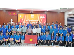 SƠN TÂY TỔ CHỨC LỄ CHÀO CỜ “ TÔI YÊU TỔ QUỐC TÔI”