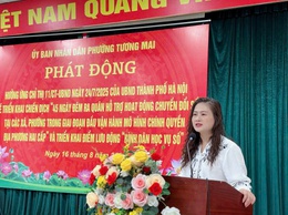 Phường Tương Mai phát động hưởng ứng Chiến dịch “45 ngày đêm ra quân hỗ trợ hoạt động chuyển đổi số” và triển khai các điểm lưu động “Bình dân học vụ số” trên địa bàn.
