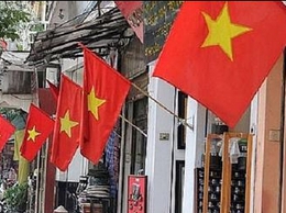 Phường Hà Đông tổ chức tuyên truyền cổ động trực quan nhân dịp kỷ niệm 80 năm Cách mạng Tháng Tám và Quốc khánh 2-9