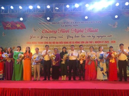 Ấn tượng chương trình nghệ thuật Chào mừng thành công Đại hội Đảng bộ xã Hồng Sơn lần thứ Nhất, nhiệm kỳ 2025 - 2030