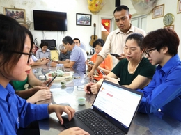 Lĩnh Nam: Nhiệt huyết, tận tuỵ đưa công nghệ đến với người dân