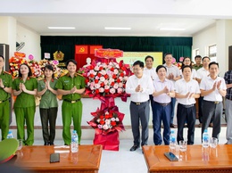 Xã Đại Xuyên kỷ niệm 80 năm Ngày truyền thống Công an nhân dân (19/8/1945 - 19/8/2025) và 20 năm Ngày hội toàn dân bảo vệ an ninh Tổ quốc (19/8/2005 - 19/8/2025).