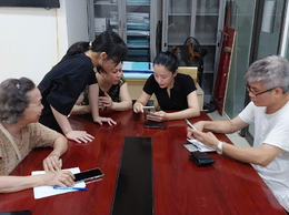 Phường Tây Hồ đồng hành cùng người dân và doanh nghiệp trong hành trình chuyển đổi số.
