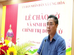 Ứng Hòa tổ chức chào cờ và sinh hoạt chính trị dưới cờ tuần đầu tiên sau Đại hội đảng bộ xã lần thứ nhất, nhiệm kỳ 2025 - 2030
